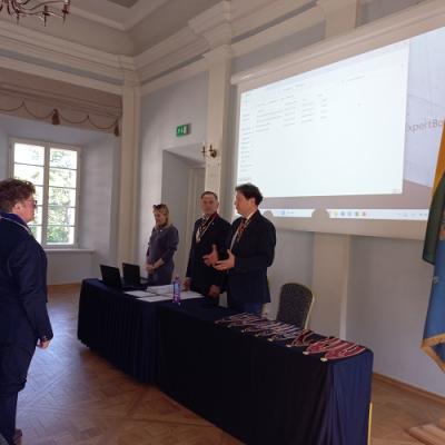 1. Senato Posedzio Pradzia