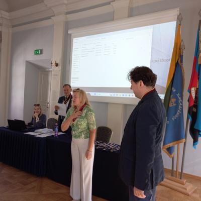 3. Vadas Perlis Vaisieta Teikia Insignijas Pavaduotojai Aelitai Bielinytei