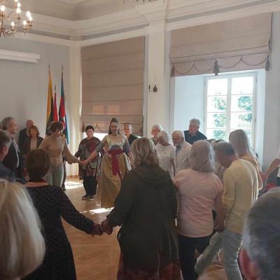 17 Pasirengimas Senoviniam Atsisveikinimo Sokiui